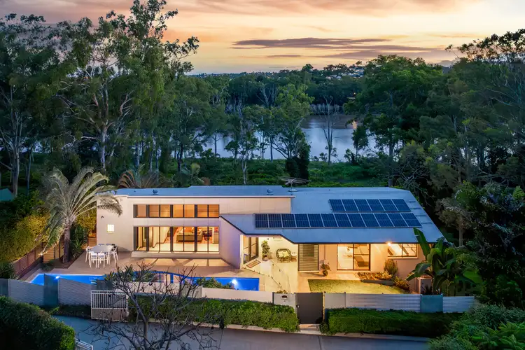 66 Sunset Road, Kenmore QLD 4069