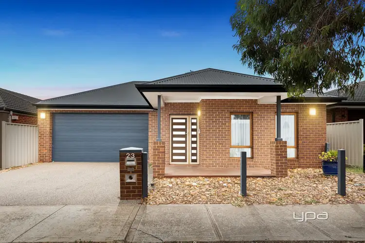 23 Etheridge Rise, Caroline Springs VIC 3023