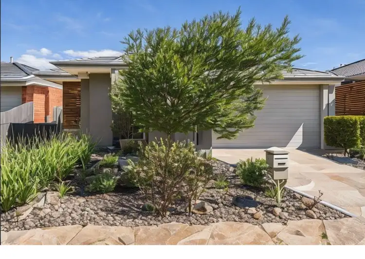 10 Canopy Way, Werribee VIC 3030