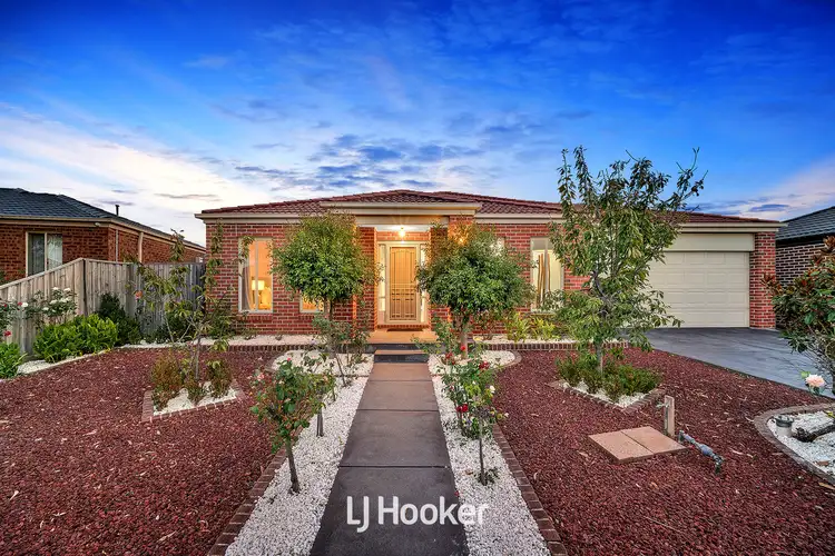 Second view of Homely house listing, 7 Pepperbush Circuit, Cranbourne VIC 3977
