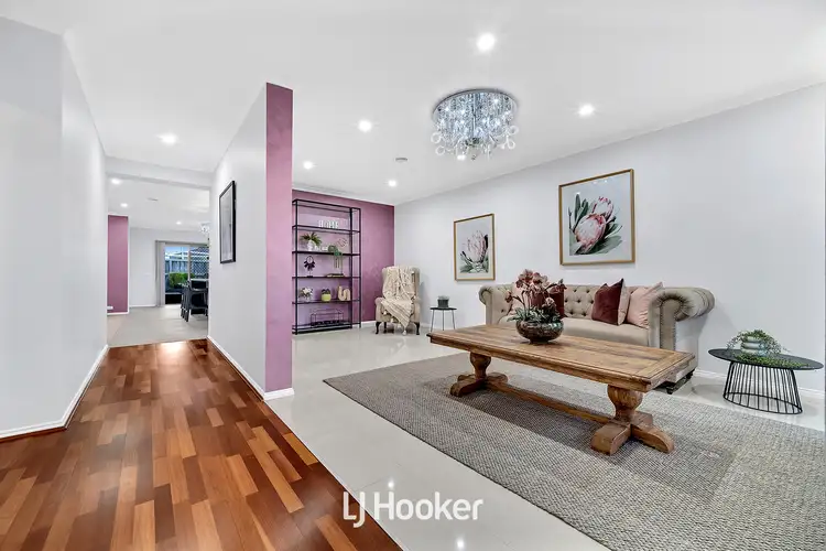 Fifth view of Homely house listing, 7 Pepperbush Circuit, Cranbourne VIC 3977