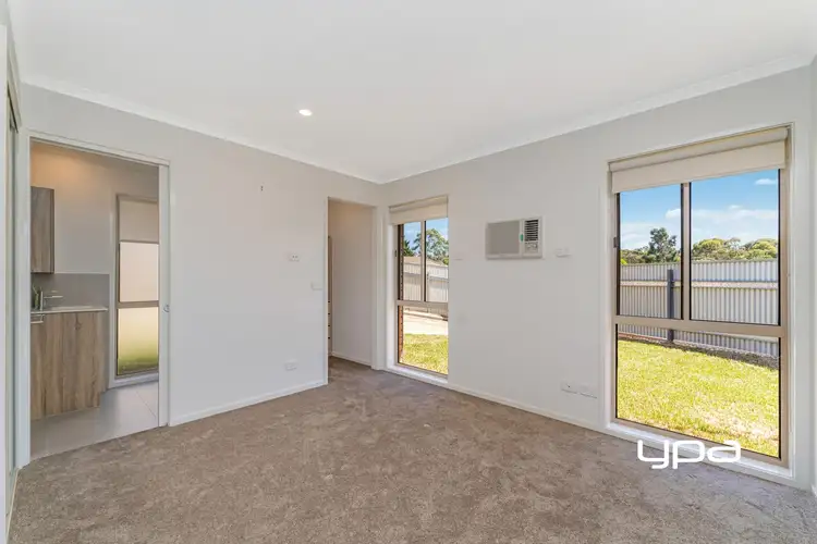 Fifth view of Homely house listing, 3 Lister Crescent, Sunbury VIC 3429