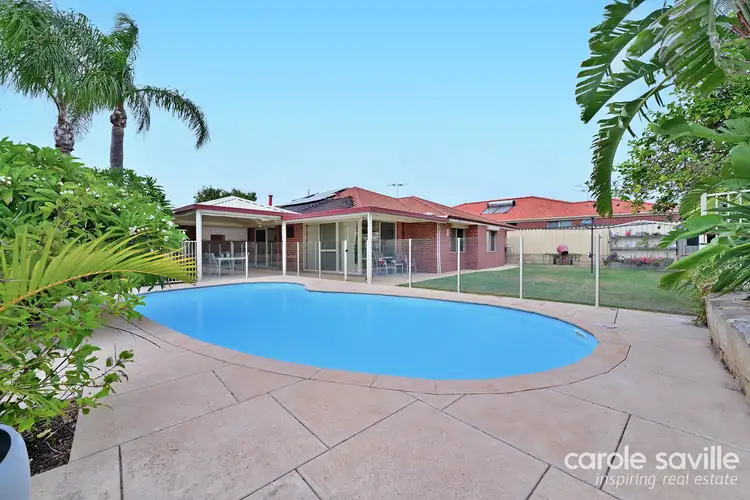 10 Fullwood Walk, Woodvale WA 6026