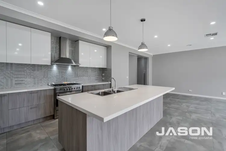 Sixth view of Homely house listing, 4 Esteem Road, Craigieburn VIC 3064