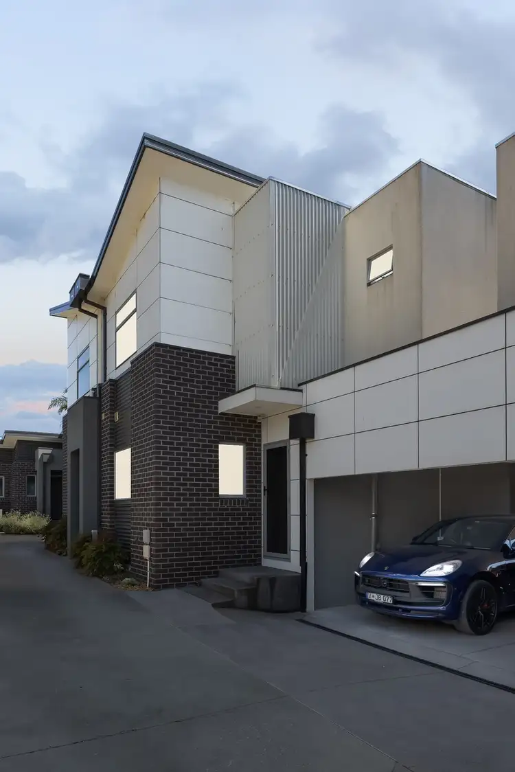 Main view of Homely townhouse listing, 2/17 Nicholson Avenue, Reservoir VIC 3073