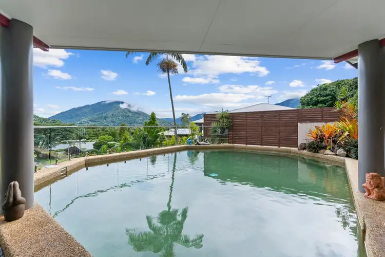 10 Fox Close, Brinsmead QLD 4870