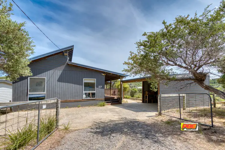 37 McIndoe Avenue, Venus Bay VIC 3956