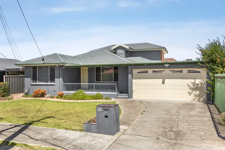 12 Vaucluse Avenue, Gladstone Park VIC 3043