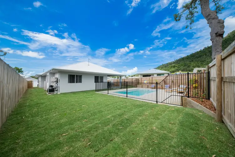 3 Reef Court, Cannonvale QLD 4802