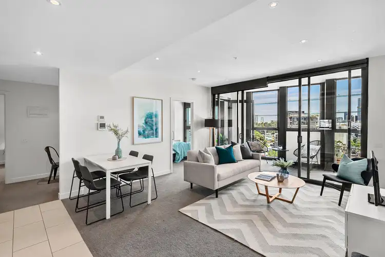 909/140 Swan Street