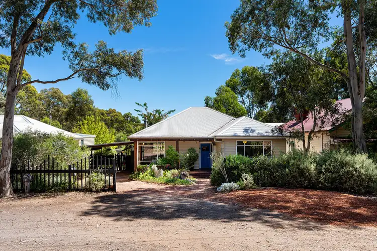 7 McEwan Street, Castlemaine VIC 3450