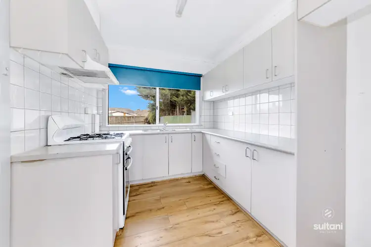 Second view of Homely house listing, 2 Peach Court, Doveton VIC 3177