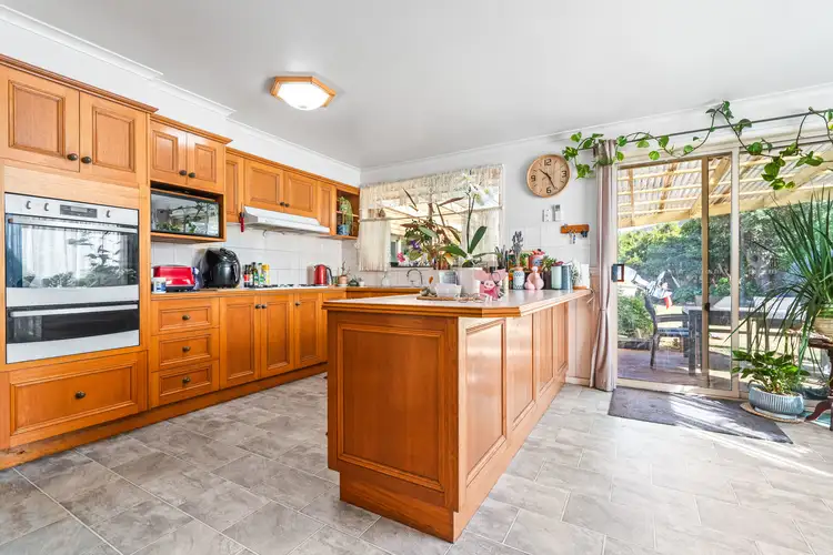Sixth view of Homely house listing, 4 Leslie Court, Warrnambool VIC 3280