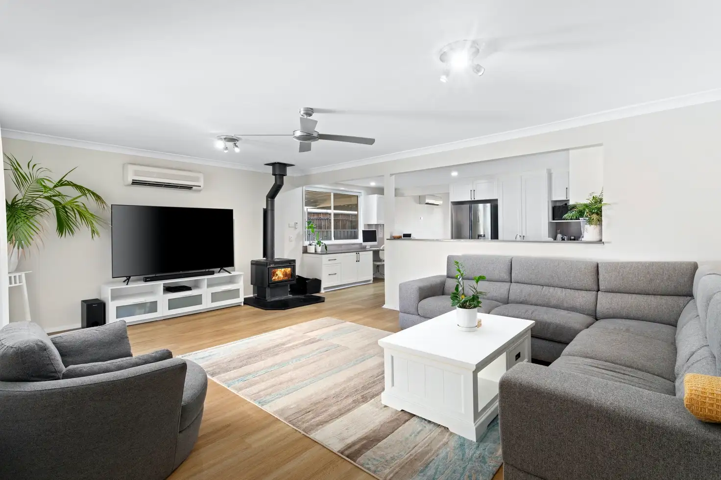 Main view of Homely house listing, 2 Cheltenham Avenue, Cambridge Park NSW 2747
