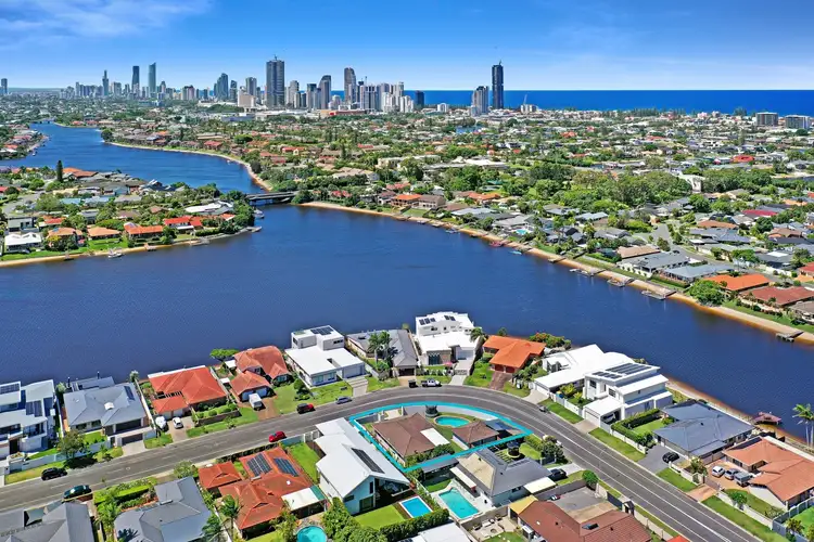 61 Rumrunner Street, Mermaid Waters QLD 4218