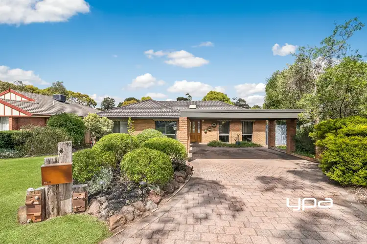 10 McInnes Close, Sunbury VIC 3429