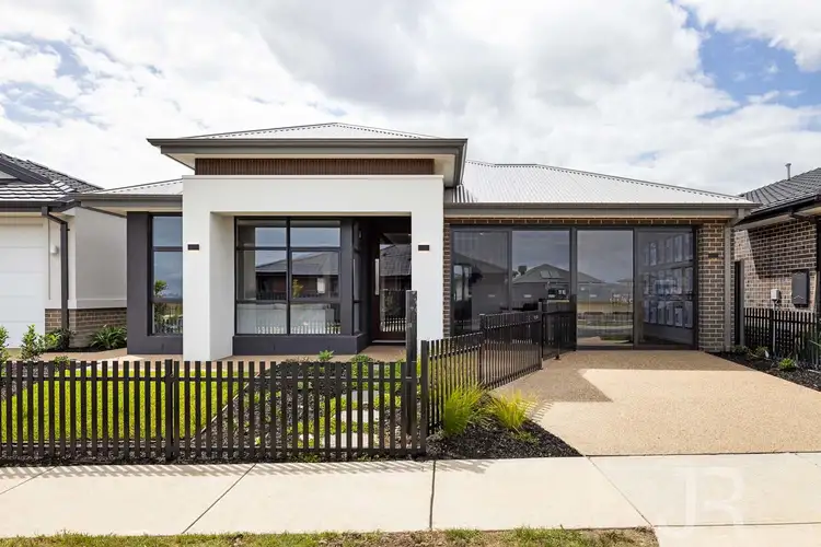 Second view of Homely house listing, 84 Karula Circuit, Clyde VIC 3978