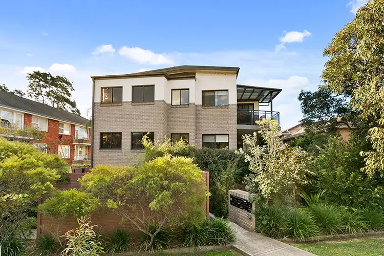 Second view of Homely apartment listing, 6/21 Kingsway, Dee Why NSW 2099