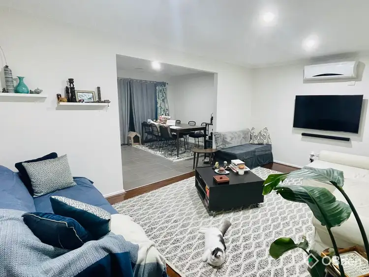 Second view of Homely house listing, 2/14 Horseshoe Circuit, Truganina VIC 3029