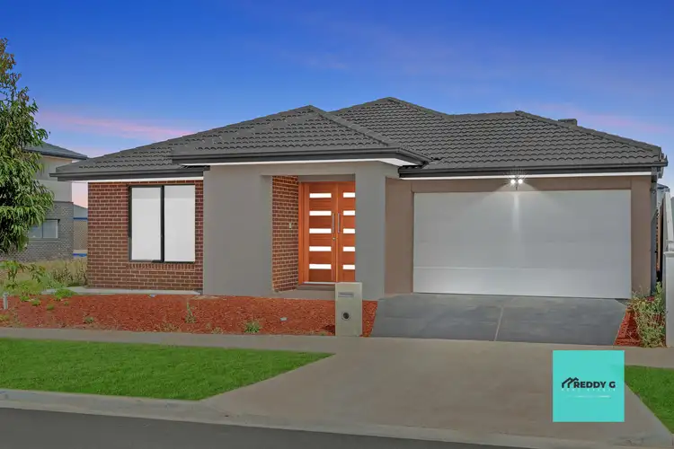 15 Dandelion Crescent