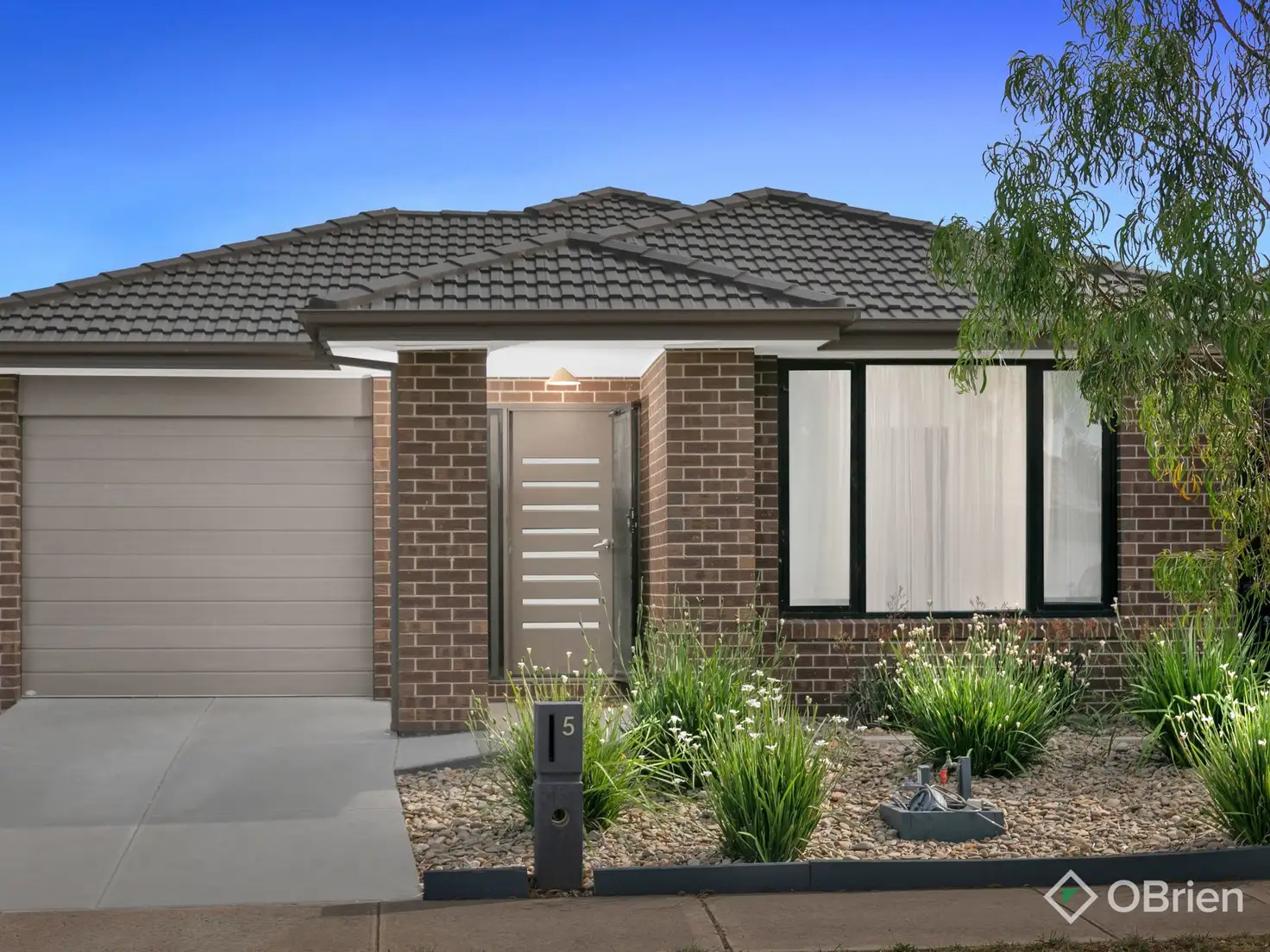 Main view of Homely house listing, 5 Brass Loop, Wollert VIC 3750