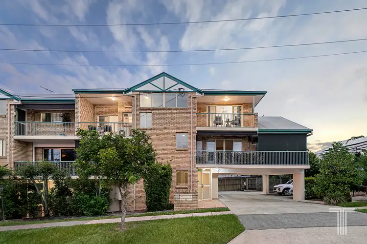 2/30 Ridge Street, Greenslopes QLD 4120