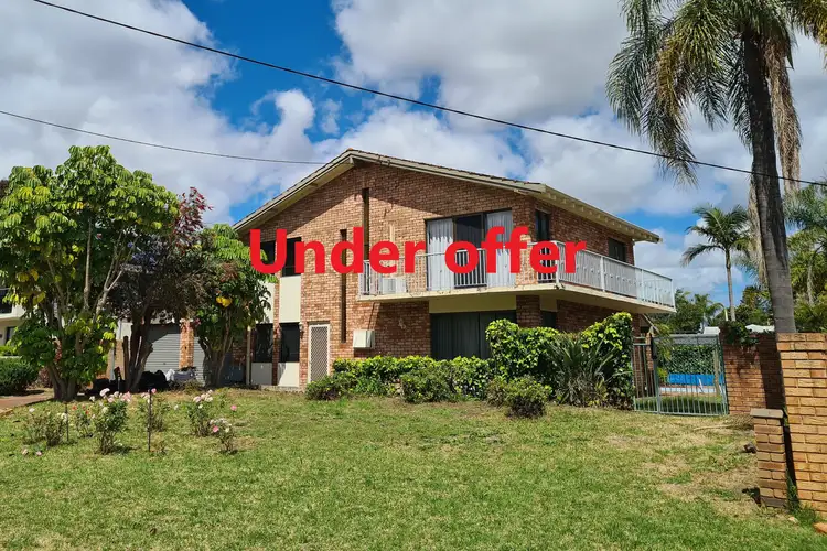 5 Park Beach Close