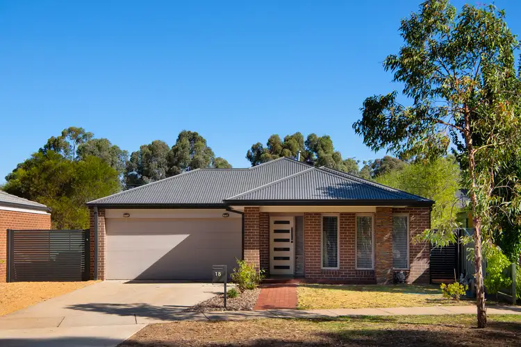 18 Gladeville Drive, Eaglehawk VIC 3556