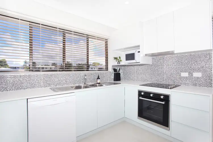 4/21 Barooga Crescent, Mooloolaba QLD 4557