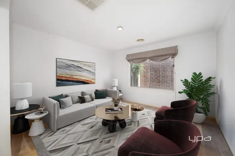 Fifth view of Homely house listing, 7 Kunuka Circuit, Caroline Springs VIC 3023