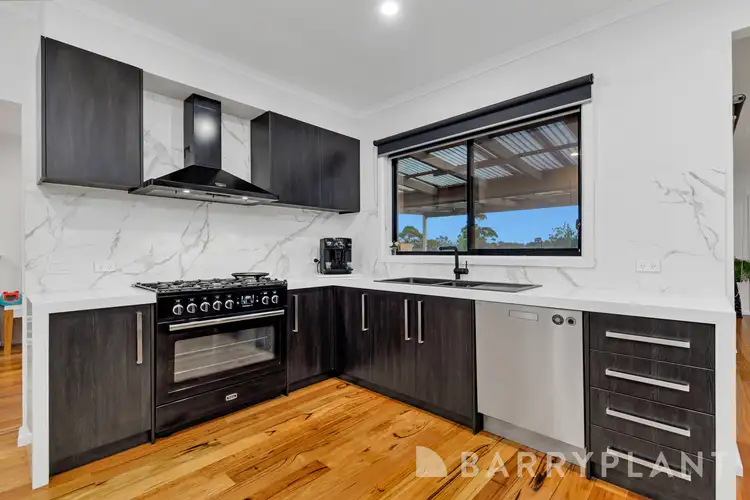 Fifth view of Homely house listing, 2 Cheadle Crescent, Bundoora VIC 3083