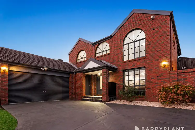 2 Parkhaven Way, Knoxfield VIC 3180