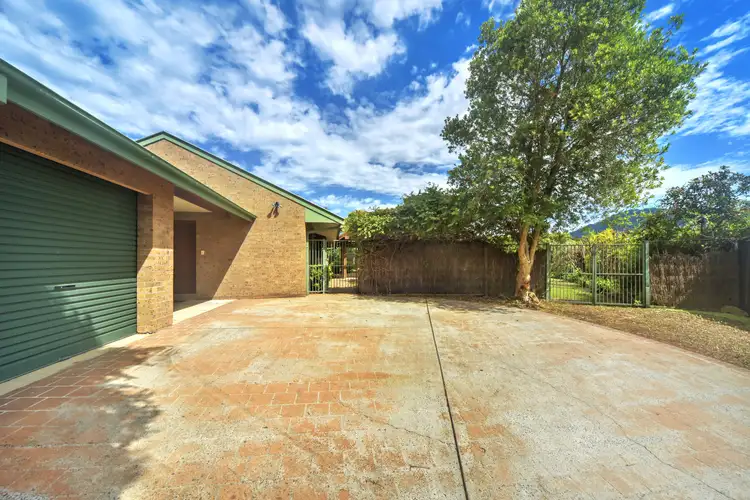 5 Mayfair Court, Bomaderry NSW 2541