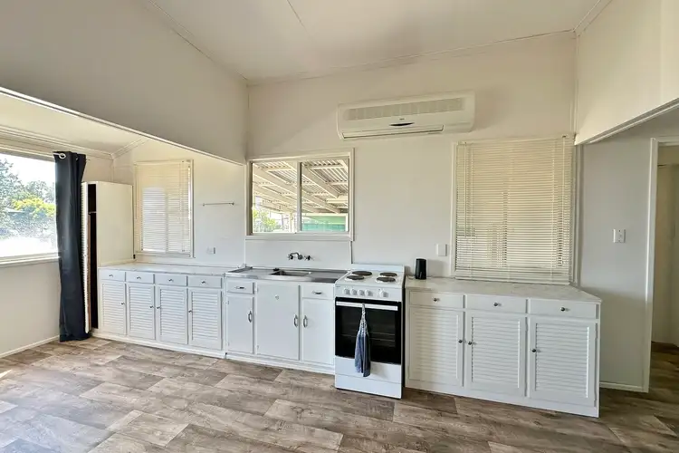 Fifth view of Homely house listing, 2 Annie Street, Dalby QLD 4405