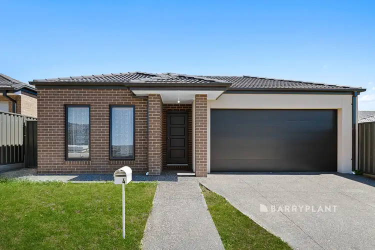 4 Kaprun Way, Pakenham VIC 3810