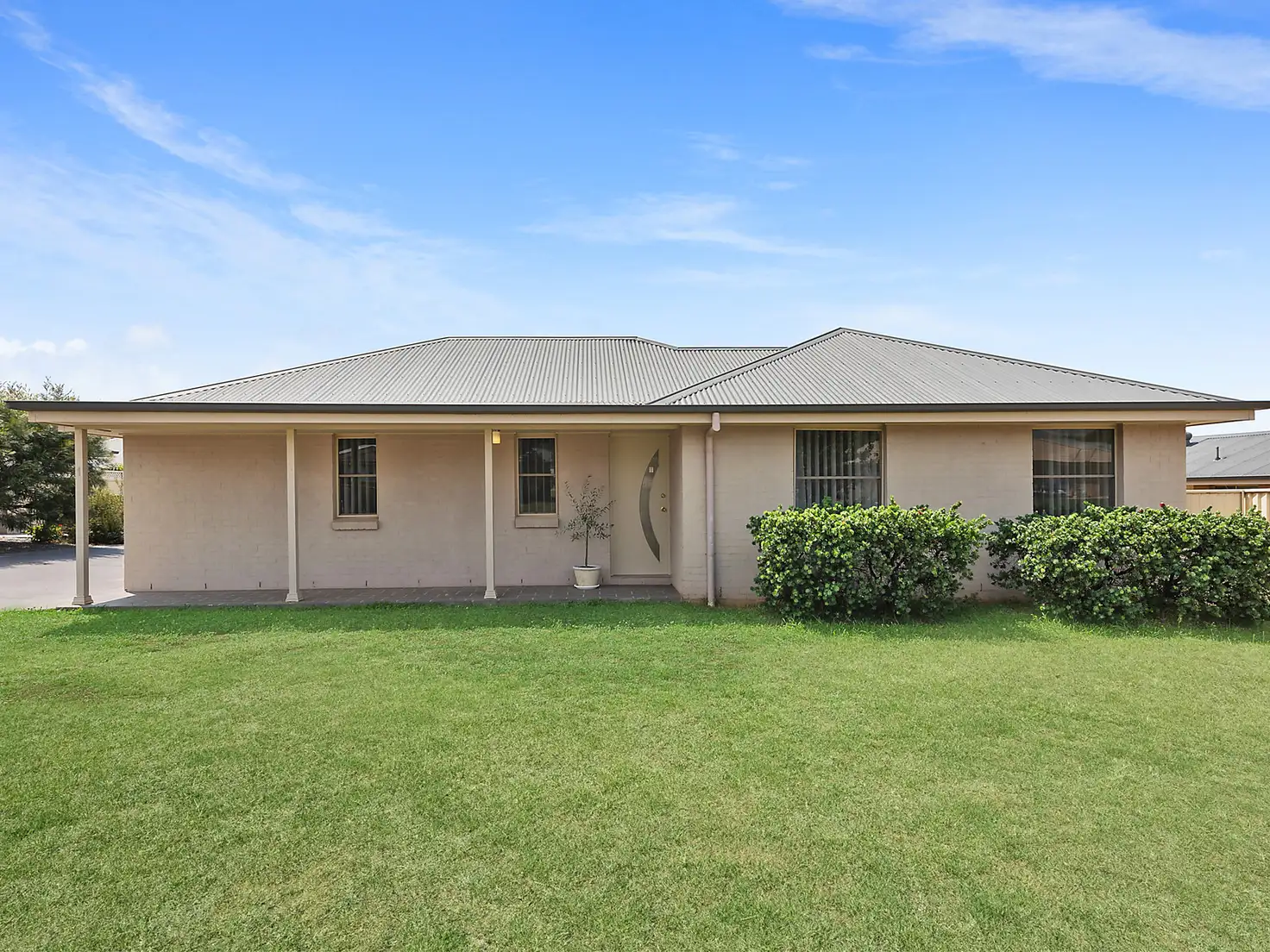 Main view of Homely villa listing, 1/18 Bellevue Road, Mudgee NSW 2850