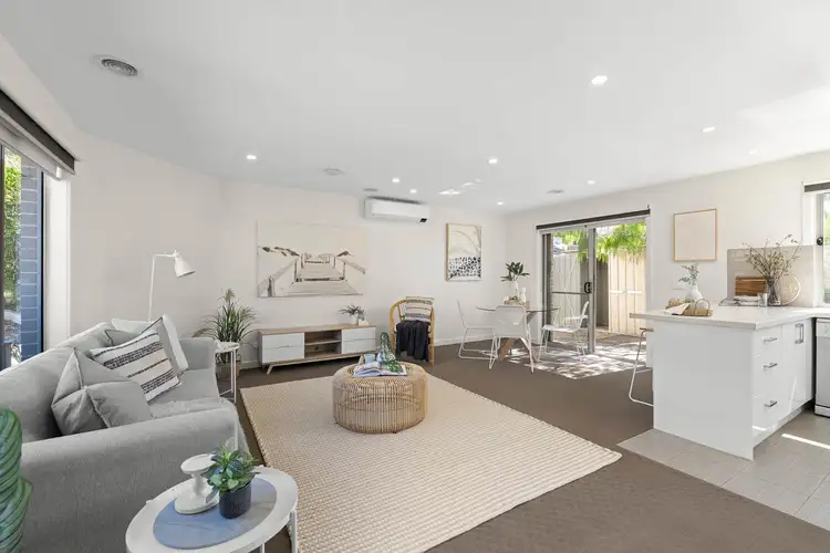 Second view of Homely unit listing, 2/11 Kenilworth Street, Frankston VIC 3199