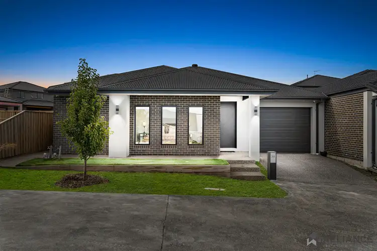 38 Janoli Street