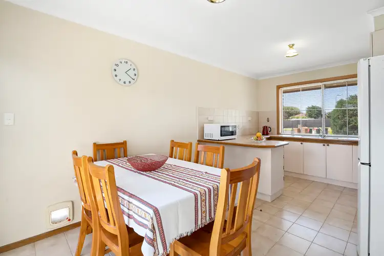 Fifth view of Homely unit listing, 2/6 Wandin Court, Werribee VIC 3030