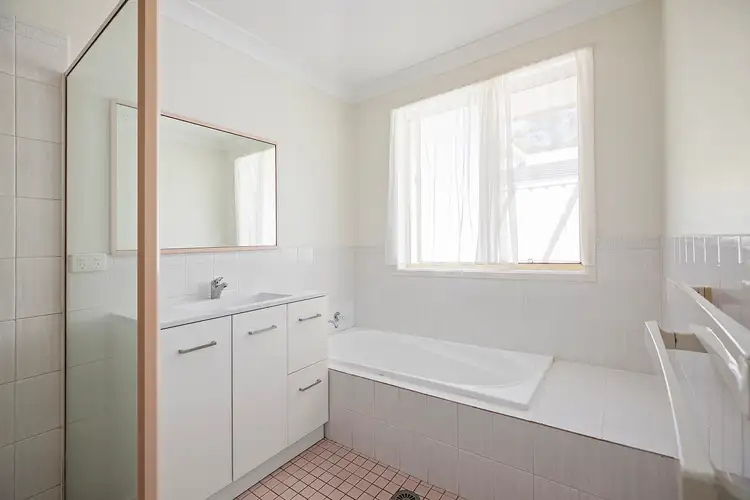 Sixth view of Homely villa listing, 2/2 Moulds Close, Coffs Harbour NSW 2450