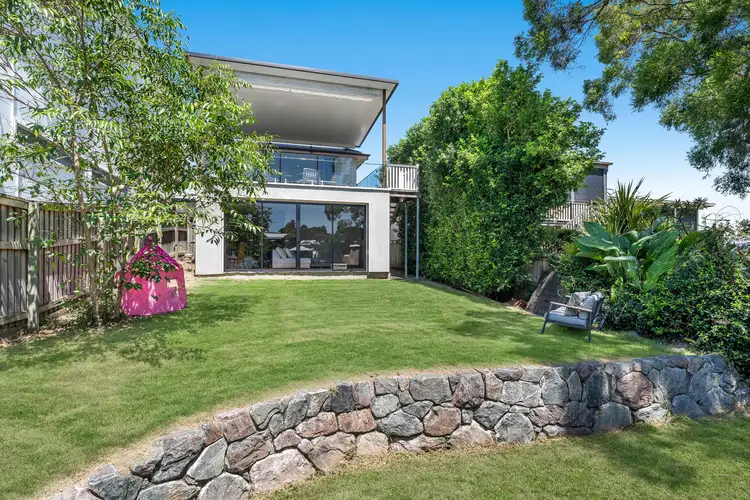 19 Parramatta Street, Manly QLD 4179