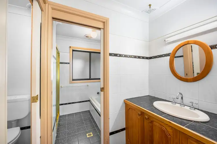 Sixth view of Homely house listing, 10 Scenic Close, Mudgee NSW 2850
