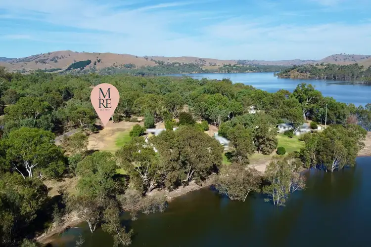 8 Hillcrest Road, Bonnie Doon VIC 3720