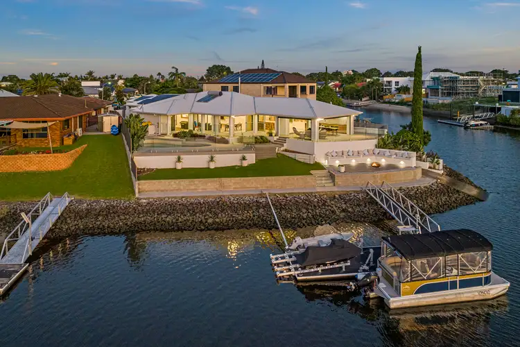 26 Peter Blondell Drive, Mermaid Waters QLD 4218