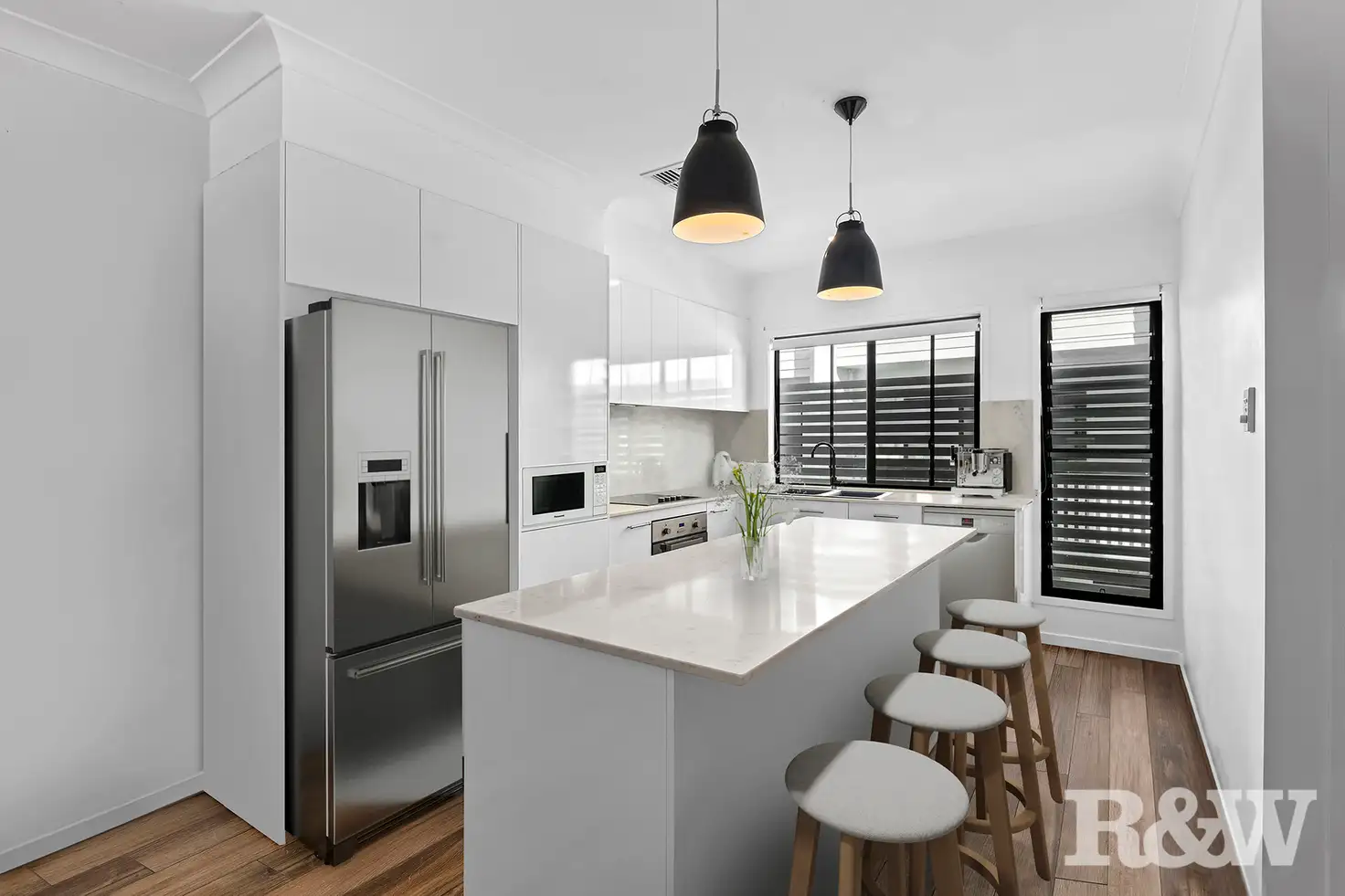 Main view of Homely townhouse listing, 2/19 Springwood Street, Mount Gravatt East QLD 4122