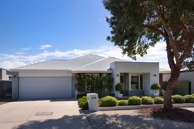 44 Lanark Drive, Junortoun VIC 3551