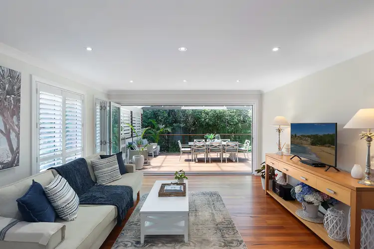 Fifth view of Homely house listing, 1 Vista Avenue, Copacabana NSW 2251