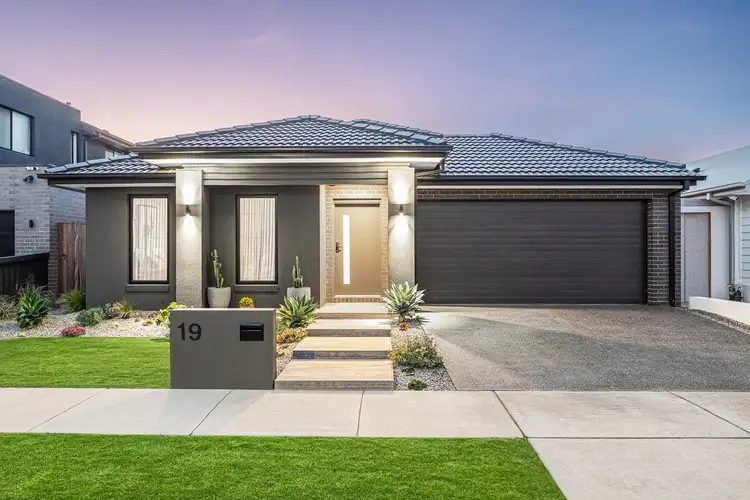 19 Pemberton Street, Mount Duneed VIC 3217