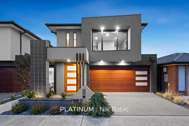 13 Stature Avenue, Clyde North VIC 3978