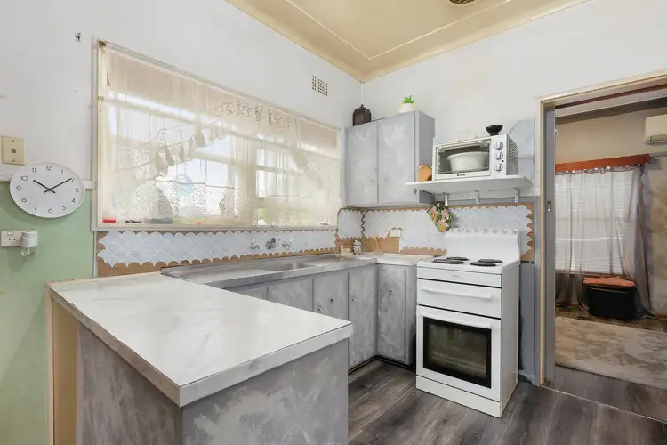 Sixth view of Homely house listing, 73 Hoddle Avenue, Bradbury NSW 2560